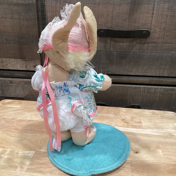 Annalee Doll Easter Bunny Girl With Bonnet 1989 - Picture 4 of 7